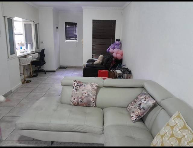 2 BEDROOM APARTMENT FOR SALE IN BEDFORD GARDENS